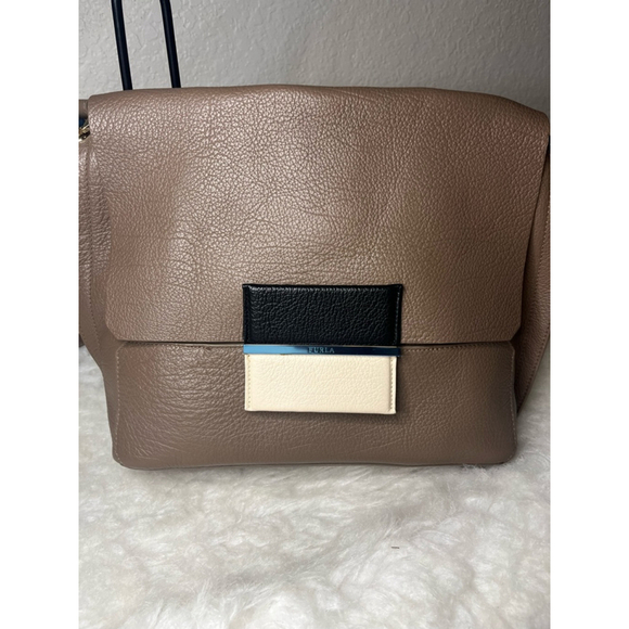 Furla Minerva S Satchel Leather in Natural Taupe color
